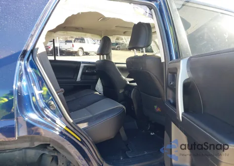 2019 Toyota 4Runner Sr5 Premium z USA, uszkodzony, nr VIN JTEBU5JR1K5637181